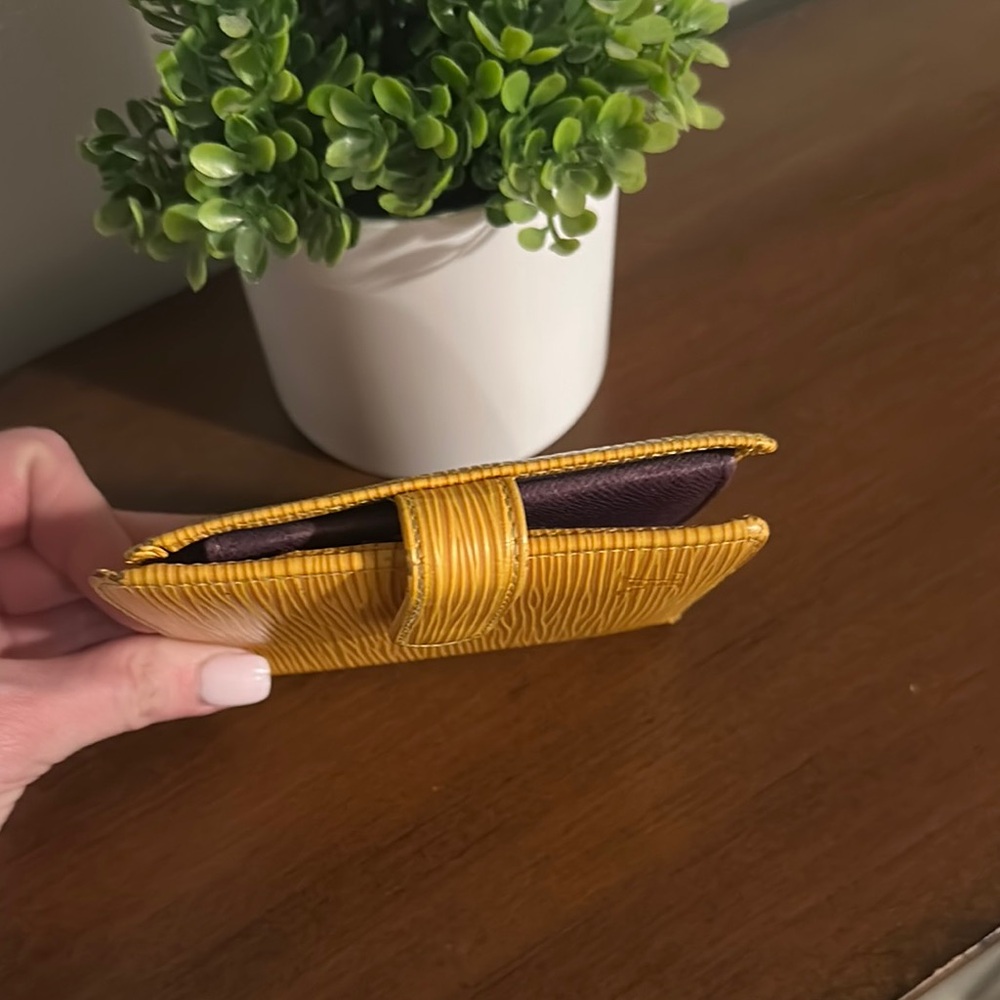 Louis Vuitton Yellow Epi Wallet - Picture 7 of 11